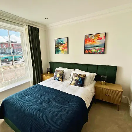 Charles Hope Salisbury Centre Apartment Exterior photo