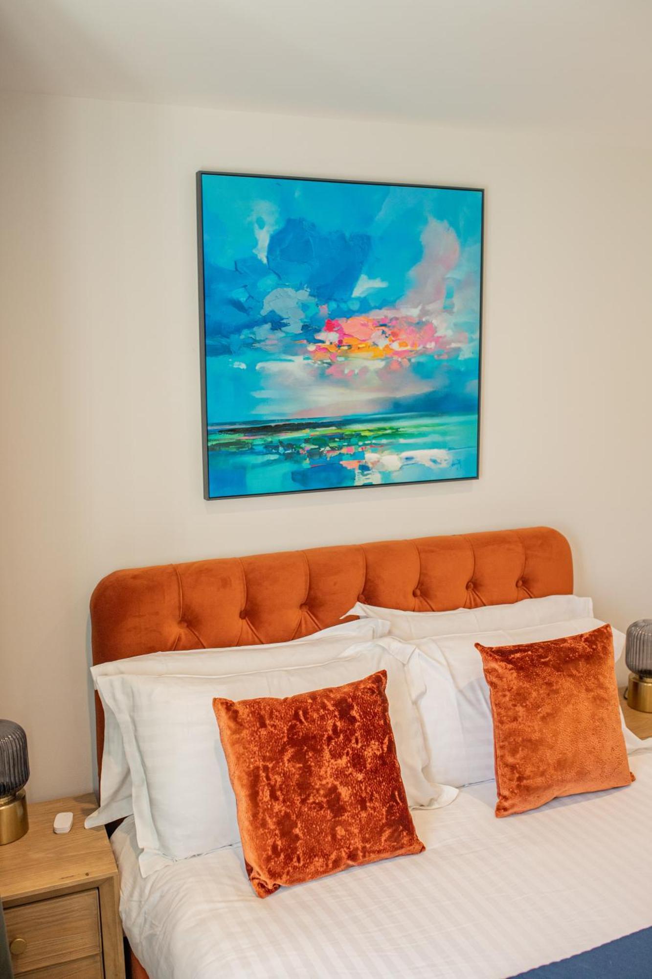 Charles Hope Centre Apartment *