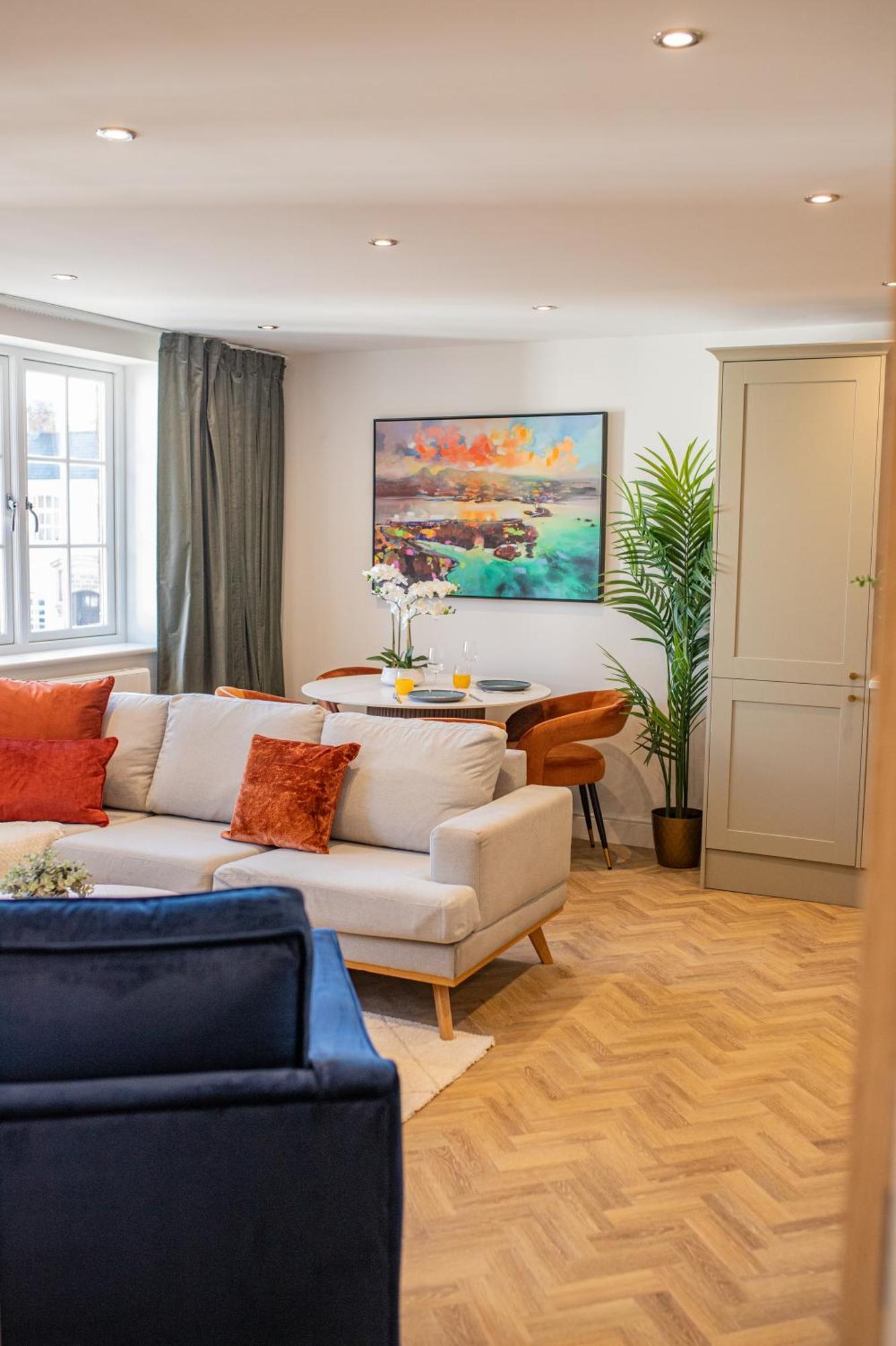 Charles Hope Centre Apartment