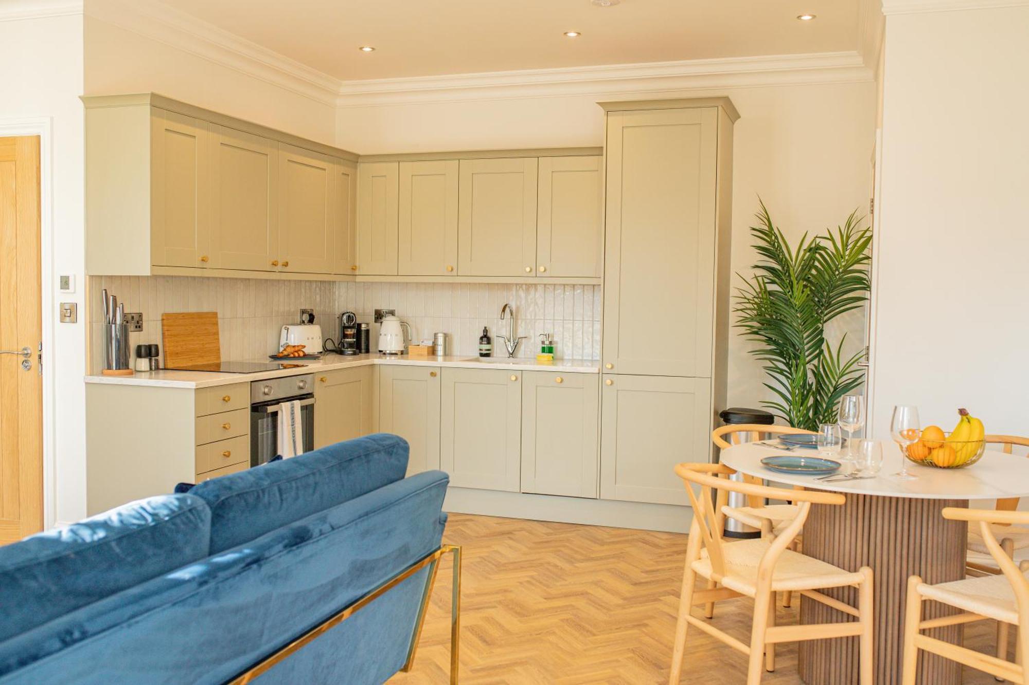 Charles Hope Centre Apartment *